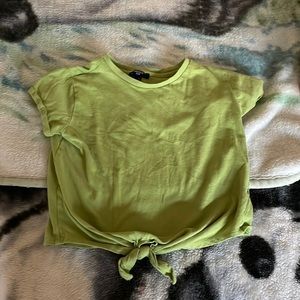 Brand forever 21, size 9/10, and is green.